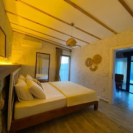 Defne House Soeguet Szálloda Marmaris